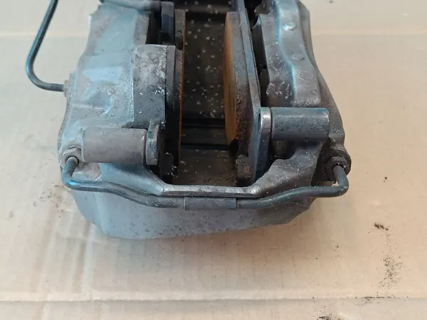 AUDI A4 B9 AVANT 2.0 TFSI Vasemman Etujarrusatulan 8W0615107D image 6