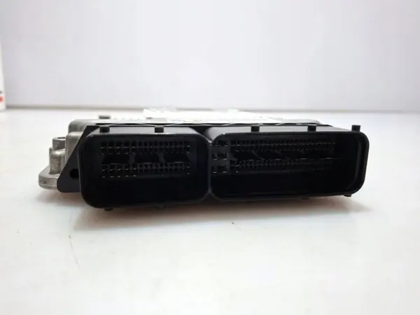 Moottorin ECU OEM 04L907309AB VW Sharan 2.0TDI image 4