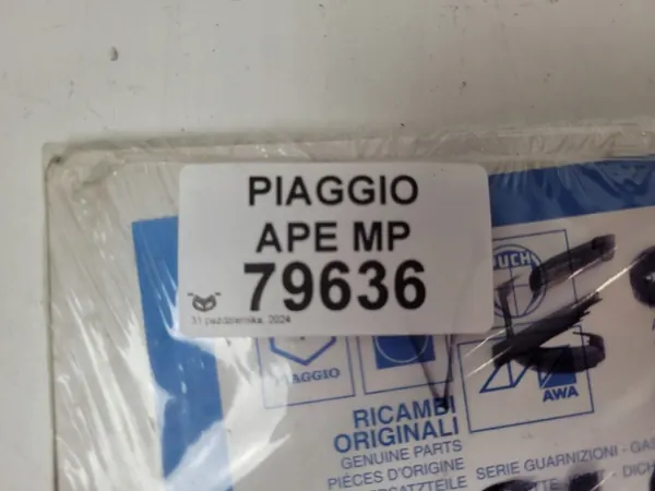 Piaggio Ape MP Packningsset OEM 154559 - Begagnad image 6