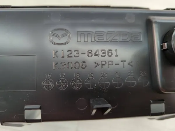 Mazda CX-5 Zigarettenanzünder hinten OEM K123-64361 image 6