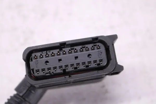 Lignes d'injection de carburant BMW 5 (F10) 3.0L 225kW 2012 OEM 7592511 image 5