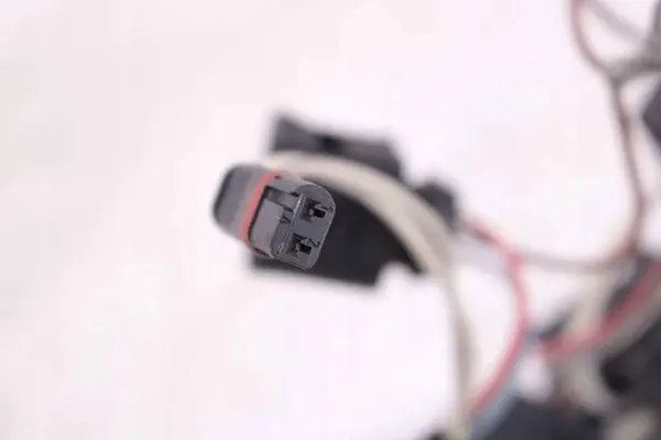 Lignes d'injection de carburant BMW 5 (F10) 3.0L 225kW 2012 OEM 7592511 image 8