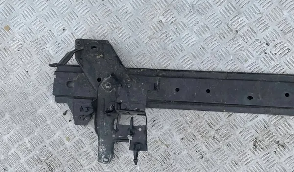 Jäähdyttimen Tuki OEM 8200431050 Renault Kangoo III:lle image 3