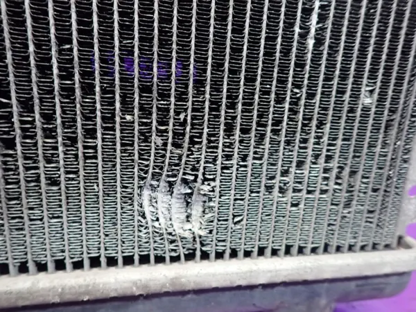 Honda OE Waterradiator OEM Zawada-379132- Gebruikt image 9