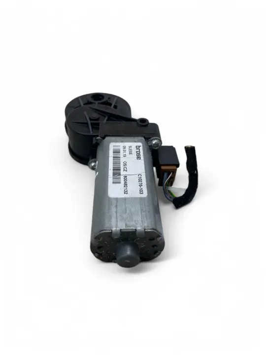 Moteur de Siège Volvo OEM C10276103 - État Utilisé image 4