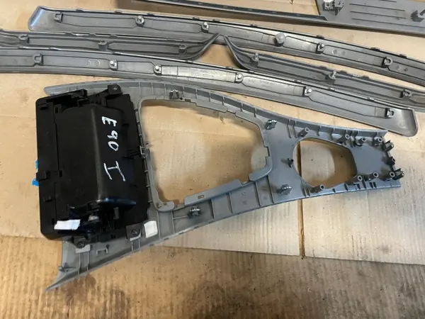 BMW E90 Garniture de Levage pour Console Tunnel image 10