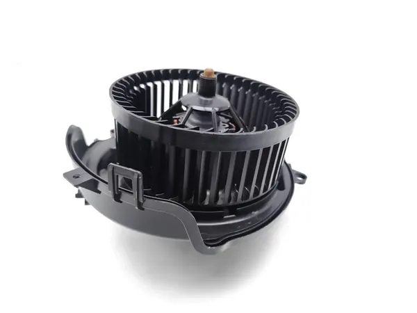 VW T-Roc Verwarmingsventilator 1.5 TSI 2021 image 9