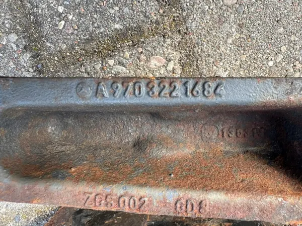 Culata de Muelle Eje Delantero OEM A9703221684 Mercedes Atego image 4