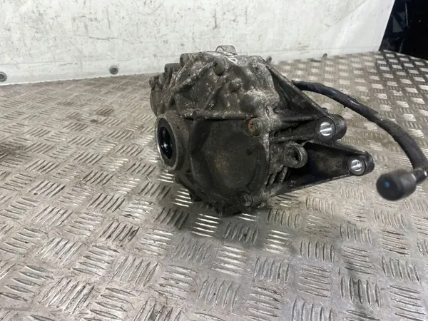 Alfa Romeo Stelvio Framdifferential OEM 0055284590 image 7