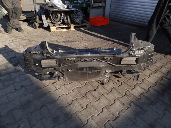 Painel de chão traseiro Suzuki Swift MK8 2019 OEM 6550070T00000 image 3