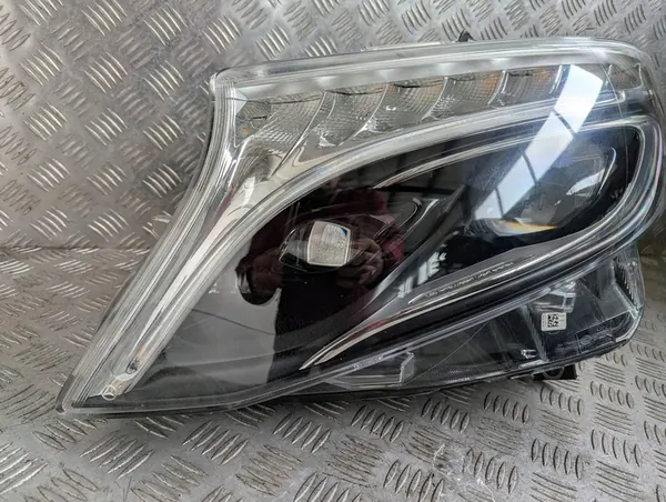 V-Klasse Viano W447 2014-2019 Linker Voor LED Lamp A4479061801 image 3