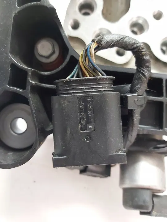 Klepblok OEM 6775258 voor BMW F01 F10 F11 image 5