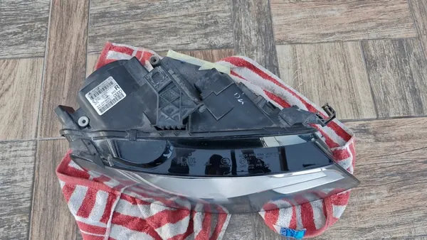 Faros delanteros derecho Audi A4 B8 Xenón 8K0941004C image 3