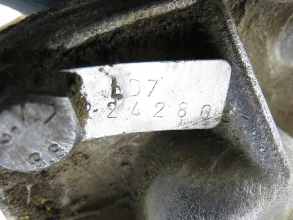 Vis sans fin Lada d'occasion OEM 24280 - 42 Chars image 4