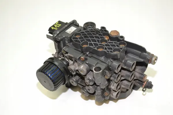 Válvula de Secado Mercedes OEM A0014460464 - Usado image 2