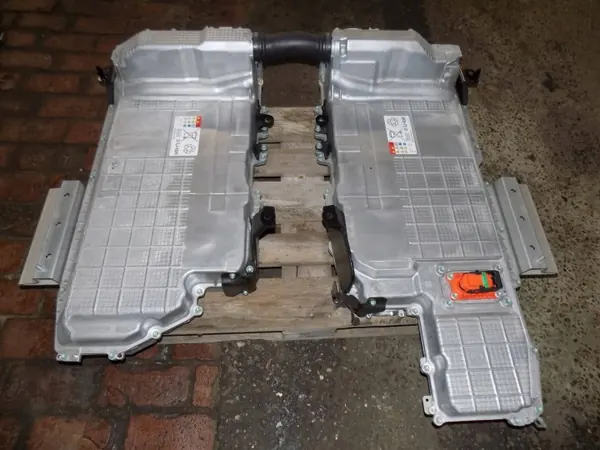 Batería Mazda KBY3-30210 50Ah 355V para CX-60 image 3