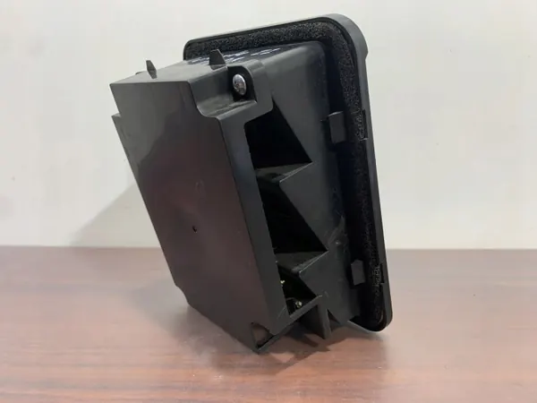 Mitsubishi Lancer 2008 Heckstoßstange Lüftungsgitter OEM MR360284 image 3