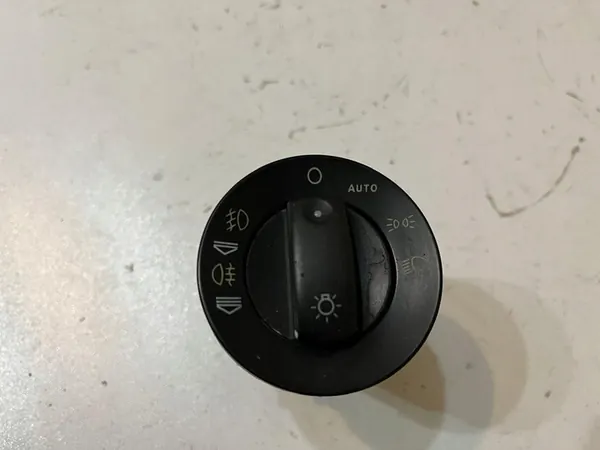 AUDI A4 B6 Automatische Lichtschakelaar 8E0941531B image 6