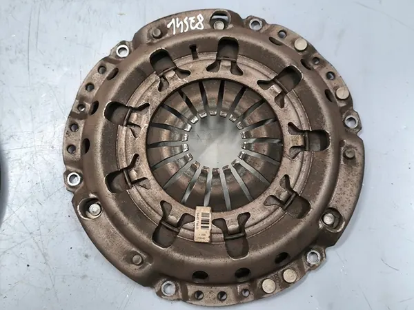 Kytkinlevy + Painelevy Volvo V50 S40 2.4B image 4