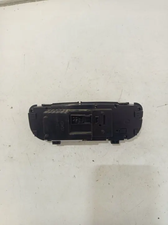 Mercedes CLK ilmastointipaneeli OEM 2098300285 image 4