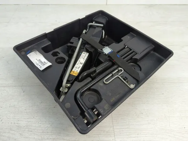 Renault Kangoo 3 2023 korjaussarja OEM 997101047R image 3