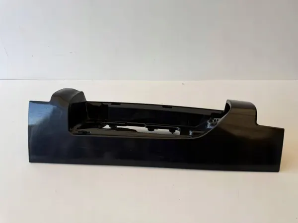 Cache phare arrière droit OEM 265A19592R Renault Trafic image 2