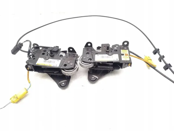 BMW OEM 7458149 Linker motorkapslot - Gebruikt image 5