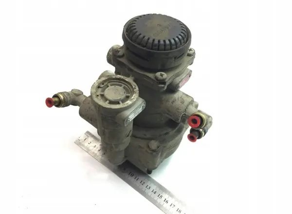 Soupape de frein remorque OEM 571194 - Pièce Scania image 2