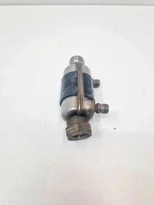 Arrefecedor de combustível OEM 1404760217 Mercedes-Benz SL R129 image 3