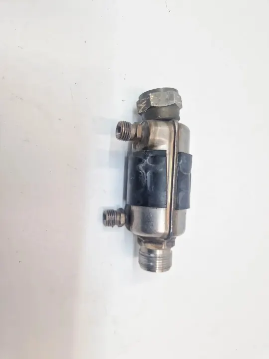 Arrefecedor de combustível OEM 1404760217 Mercedes-Benz SL R129 image 4