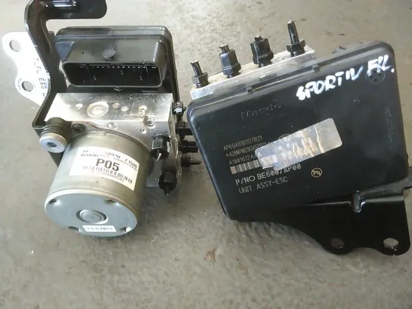 Kia Sportage IV ABS-pump OEM 58920-F1510 Begagnad image 2