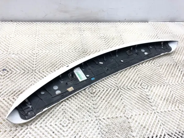 Spoiler OEM A2047901388 pour Mercedes X204 SUV 2008-2015 image 6