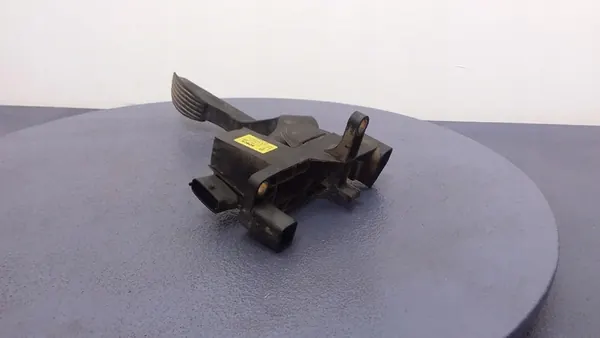 IVECO DAILY III 2.3 TD Gaspedal 504061734 image 2