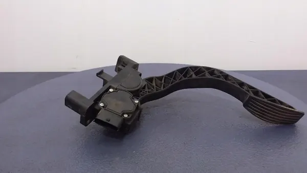 IVECO DAILY III 2.3 TD Gaspedal 504061734 image 4