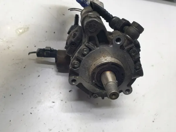 OEM 9641852080 inspuitpomp voor Citroen C4 1.4 HDI image 3