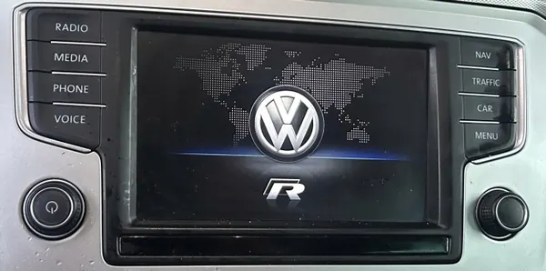 Écran Radio VW Passat B8 OEM 3G0919605D image 3