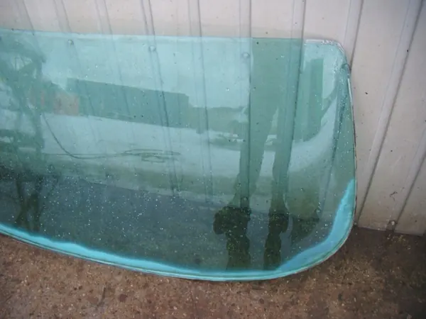 Luna Trasera Mercedes W126 OEM LUK226 - Usado image 5