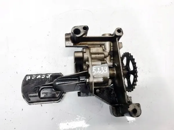 Öljypumppu OEM 9638783980 Citroen C5 2.0L 2003 image 2