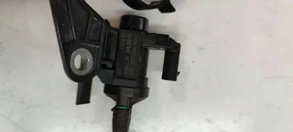 Électrovanne BMW OEM 70478502 pour X1 F48 2.0L Diesel image 5