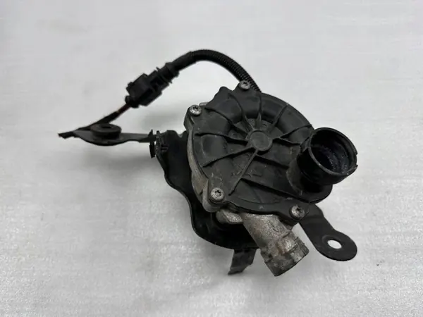 Pompe à carburant OEM 079959231C pour Audi A6 Avant 4.0L image 2