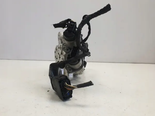 Bomba de suspensão hidráulica BMW F01 OEM 10641010 image 6