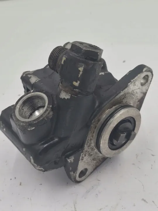 MAN TGA F2000 servopump OEM 81471016162 image 3
