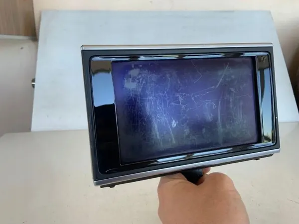 Audi A7 Navigationsbildschirm OEM 4G1919601K Gebraucht image 3