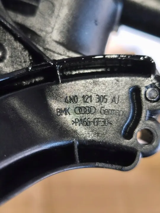 Audi OE vattenpump 4H0121670A för Q7 A8 4.2 TDI image 4