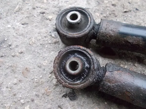 SEAT IBIZA IV 08R 1.6 TDI Ammortizzatori Posteriori Set 6R0513025E image 3