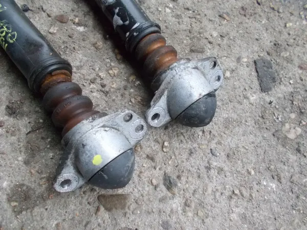 SEAT IBIZA IV 08R 1.6 TDI Ammortizzatori Posteriori Set 6R0513025E image 4