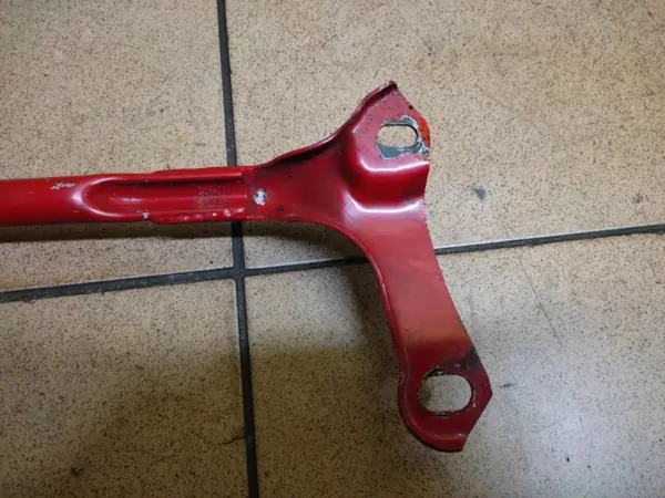 Barre anti-roulis avant Mazda OE pour 323F - Occasion image 6