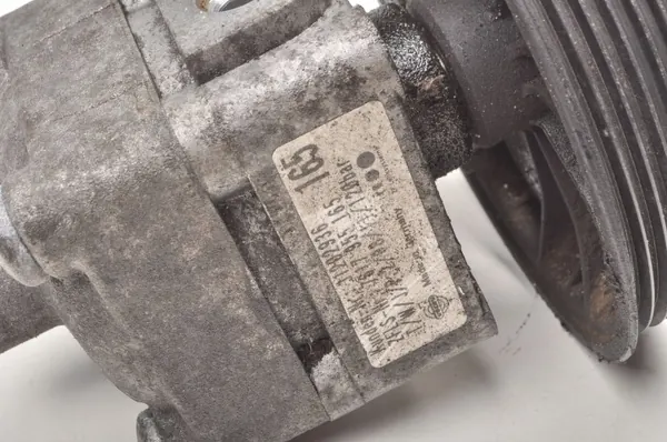 Volvo Servopumpe OEM 31202936 - Gebraucht image 5