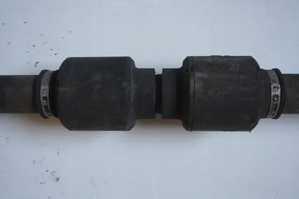 HYUNDAI IX35 Höger CV Joint 1.7CRDI Y930RNFDA571VB image 3