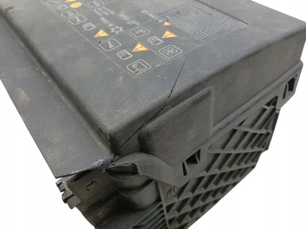 Cubierta de batería OEM 244460003R para Renault Trafic III image 4